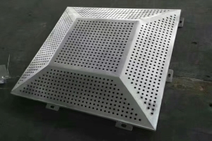 立体梯形冲孔造型铝单板