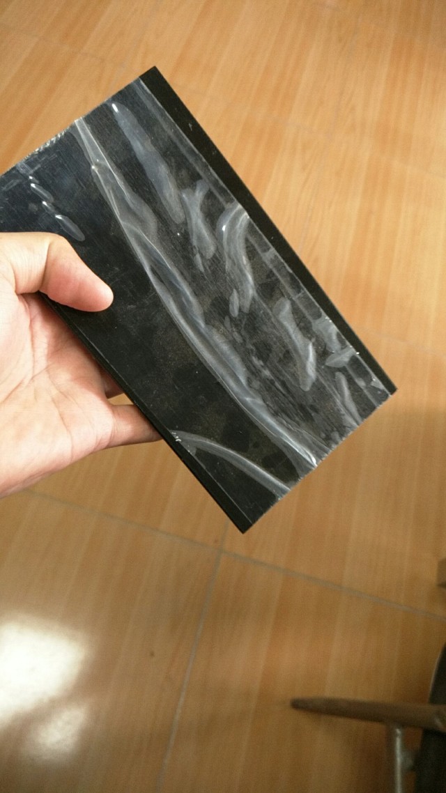 黑色拉丝氧化铝板