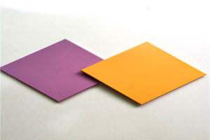 300*300黄色和紫色铝扣板