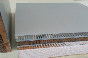 铝蜂窝板和纸蜂窝板对比