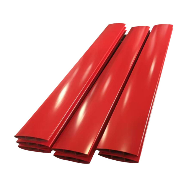 中国红色氟碳喷涂梳形铝百叶型材