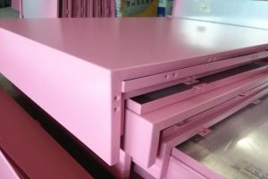 粉红色烤漆铝单板