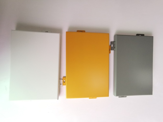 白色/灰色/金黄色氟碳烤漆铝单板