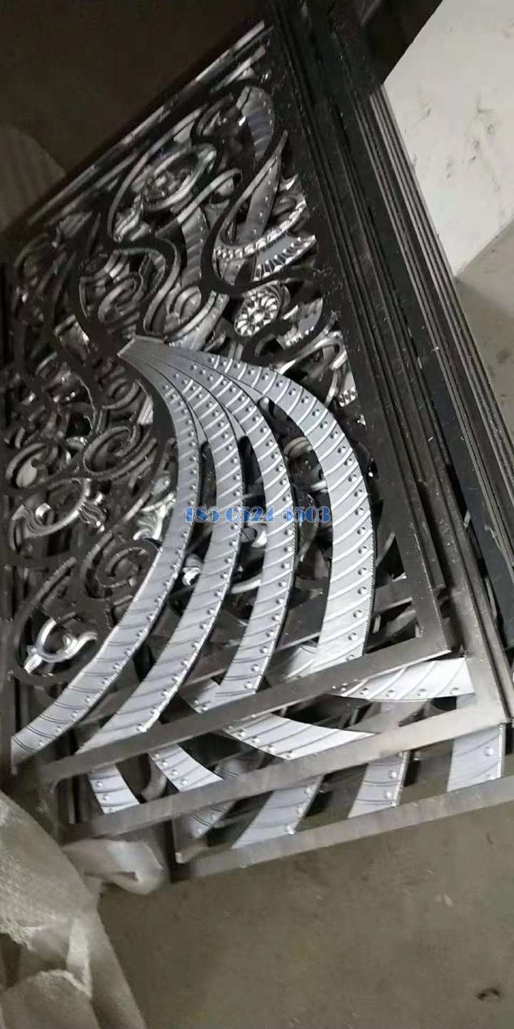 欧式兰花图案浮雕铝板