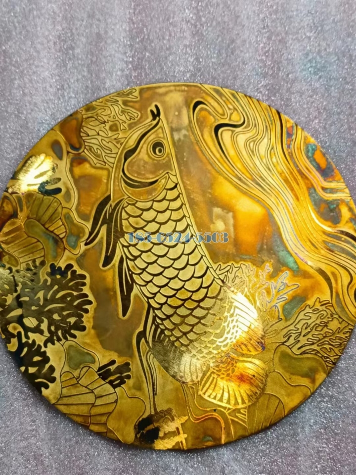 电镀金色金龙鱼图案腐蚀铝板