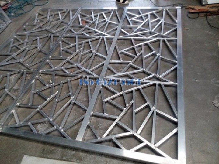 型材焊接铝窗花