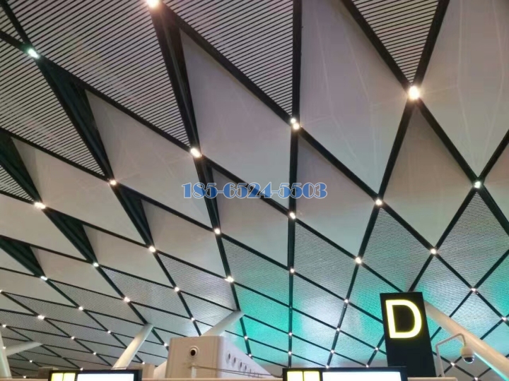 机场铝方通吊顶棱形排布