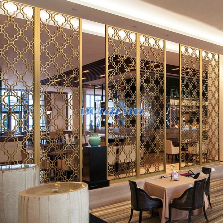 中式餐厅木纹铝屏风隔断